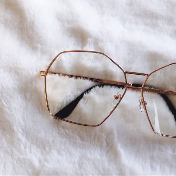 Peyton Rose Gold Hexagon Clear Sunglasses - Picture 2 of 9